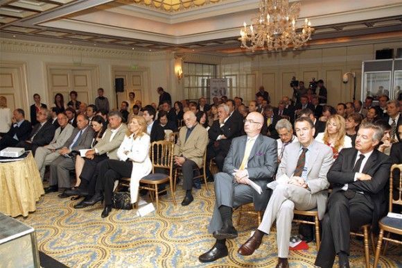 The opportunities and challenges of low cost carriers in Greece were focused upon at the open discussion “Aviation and Tourism,” hosted by the Hellenic Chamber of Hotels.