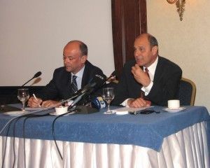 Athens-Attica Hoteliers Association President Yiannis Retsos and Grande Britain’s Hotel Manager Tim Ananiadis during the association’s press conference last month. “The issue is not what we lost but what we will lose and unfortunately the problem is not just about hotels in the center as we are losing conferences scheduled for 2012-2013,” Mr. Ananiadis said.
