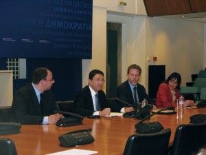 Culture and Tourism Minister Pavlos Yeroulanos (third from left) looks on as UNWTO Secretary General Taleb Rifai addresses the Greek media on issues and challenges facing tourism in the context of the current economic situation in Europe.