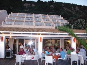 The increase of the VAT for restaurant services in Greek hotels caused the angry reaction of Greek tourism professionals.