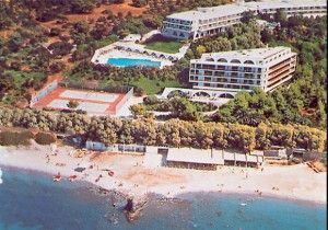 Eden beach hotel club at Anavyssos, with 65,000 square meters of choice property, again this year adhered to all 27 criteria for the precious European Blue Flag.