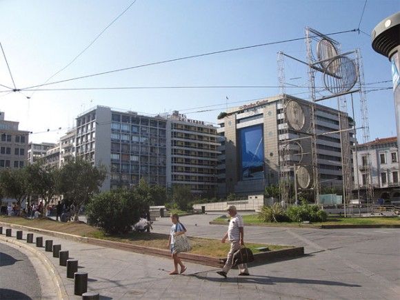 It’s not a secret that many areas around Omonia Square (photo) are inaccessible especially at night, due to “shady” figures. According to press reports, many tourists this season have fallen victims to muggings in the city center.