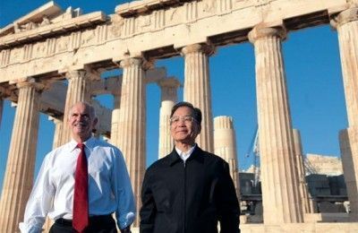 Prime Minister George Papandreou gave his Chinese counterpart Wen Jiabao the grand tour of the Acropolis during the latter’s visit to Athens in early October.