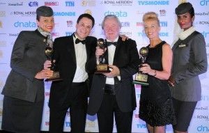 Peter Baumgartner, Chief Commercial Officer, Etihad Airways (centre left); Graham E. Cooke, World Travel Awards President & Founder (centre); Aubrey Tiedt, Vice President Guest Services, Etihad Airways (centre right) celebrate Etihad Airways’ success at the World Travel Awards Middle East.