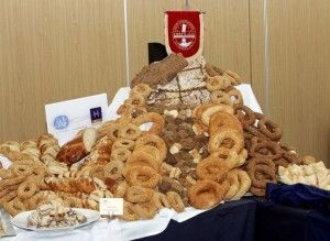 The “Greek Breakfast of Thessaloniki” was presented at a special event by the Hellenic Chamber of Hotels. Guests had the opportunity to sample various creations that will be included on the breakfast menus of hotels in Thessaloniki.