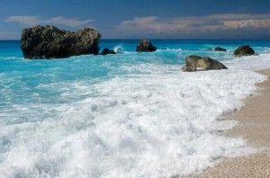 Agiofyli Beach, Lefkada. Photo © Facebook - ΟΙ ΟΜΟΡΦΙΕΣ ΤΗΣ ΕΛΛΑΔΑΣ ΜΑΣ