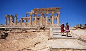 Temple of Aphaia Athina, Egina, c. 500 BC. Photo © Facebook - ΟΙ ΟΜΟΡΦΙΕΣ ΤΗΣ ΕΛΛΑΔΑΣ ΜΑΣ