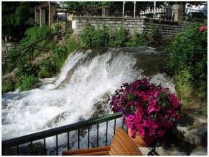 Edessa Waterfalls, Pella. Photo © Facebook - ΟΙ ΟΜΟΡΦΙΕΣ ΤΗΣ ΕΛΛΑΔΑΣ ΜΑΣ