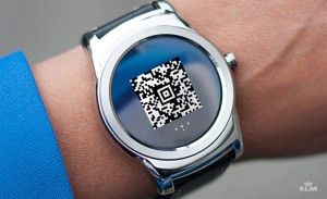 KLM smartwatch app - boarding pass.