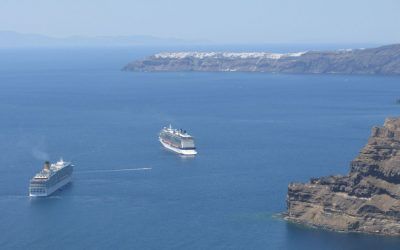 Cruise Santorini