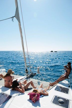 Caldera Yachting promises the absolute and most exciting sailing experience in Santorini.