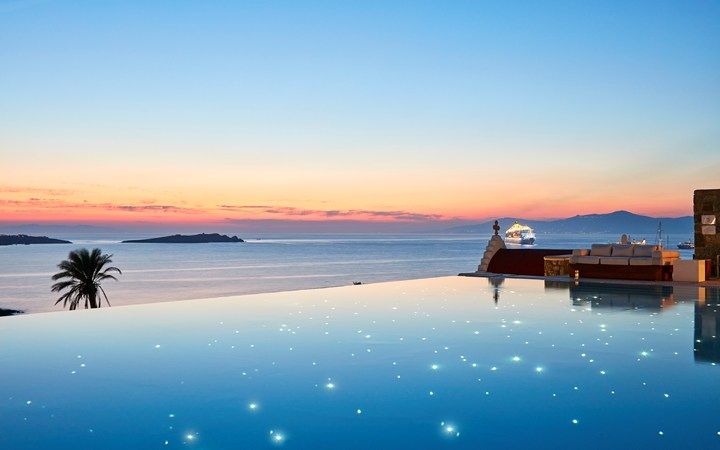 Bill & Coo Suites and Lounge, Mykonos.
