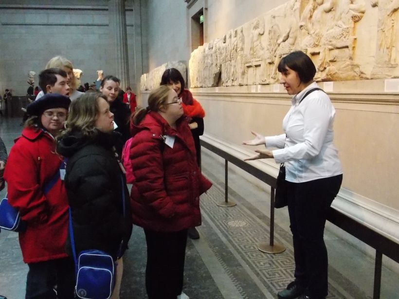 Europe Welcomes First Certified ‘T-Guides’ for Visitors with Learning