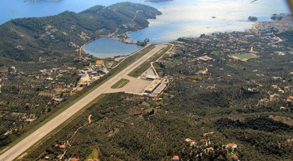 Skiathos Airport. Photo source: airphotos.gr