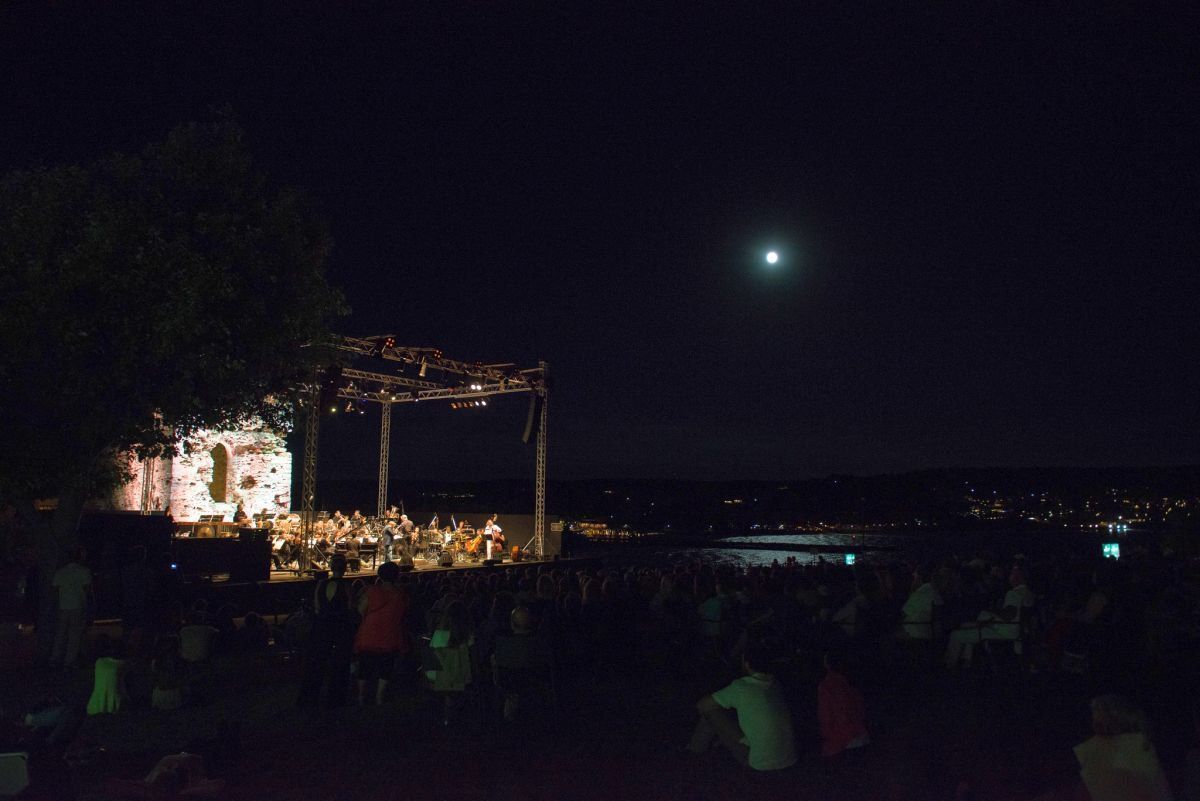 Thessaloniki State Orchestra at the Sani Festival.