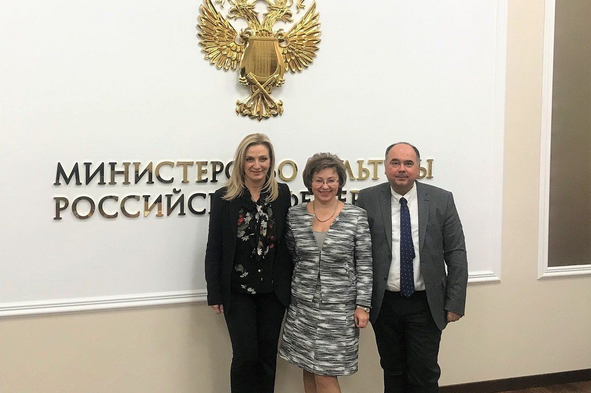 Vice-president of the Greek National Tourism Organization (GNTO) Angeliki Chondromatidou; director of the Tourism and Regional Policy Department - Culture Ministry of Russia Olga Yarilova; head of the GNTO office for Russia and CIS Polykarpos Efstathiou.