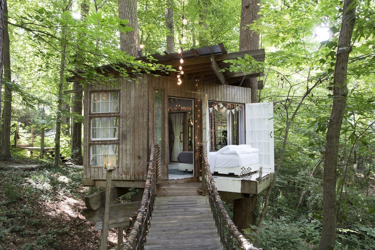 Unique Space (treehouse) on Airbnb.