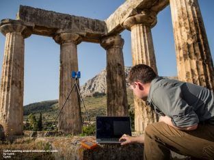 CyArk scanning ancient colonnades in Ancient Corinth © CyArk