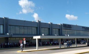 Chania Airport. Photo © Jarvin / Wikimedia Commons