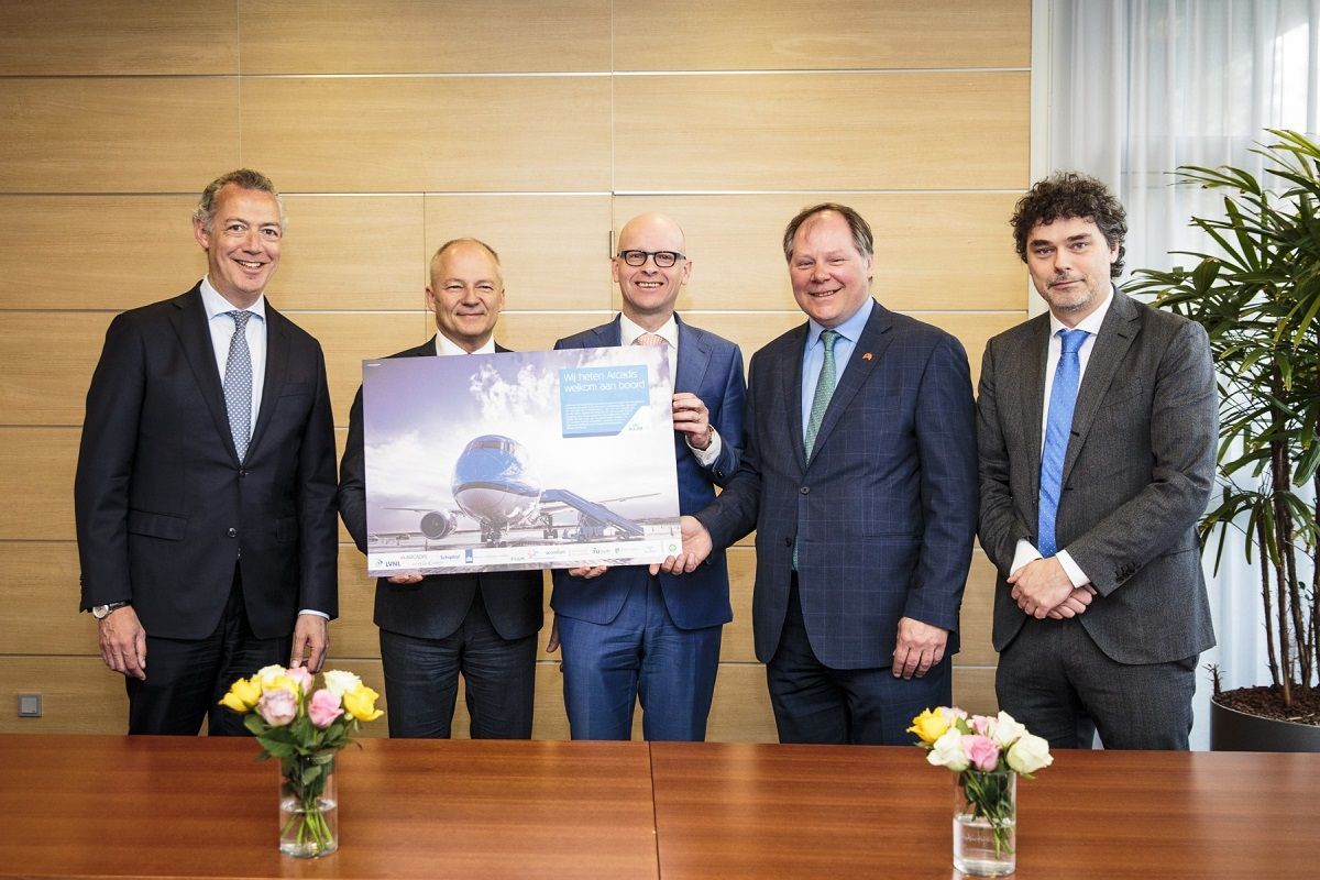 KLM CFO Erik Swelheim; KLM Nederland Director Harm Kreulen; Arcadis NL BV Director of Finance Frans Hofstede; Arcadis NV Director of Sustainability, Investor Relations & External Affairs Joost Slooten; SkyNRG CFO Theye Veen.