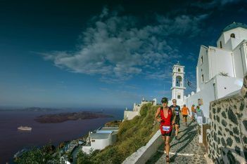 Santorini Experience: Running event. Photo by Loukas Hapsis