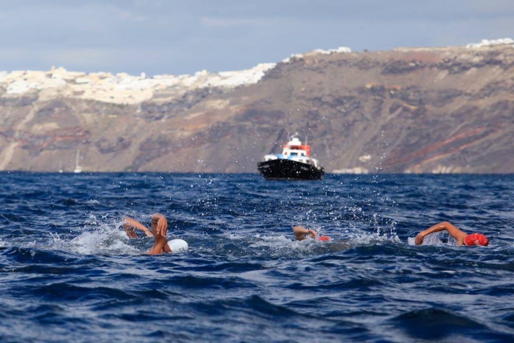 Santorini Experience: Swimming event. Photo by Babis Gkiritziotis
