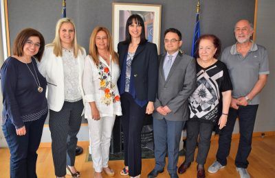 The first meeting of Greece’s new tourism education council was attended by the minister of tourism, Elena Kountoura (center); the General Secretary of Tourism and chairman of the council, Evridiki Kourneta; the ministry's head of the Department of Finance and Administrative Services and deputy chairman of the council, Marianthi Andreou; and members, the director of ASTER Crete, Evagelia Simantiraki; the director of IEK Anavyssos, Charalambia Kovousi, the professor of the Department of Business Administration of the University of the Aegean, Andreas Papatheodorou; and the professor of the Department of Hotel Management of TEI of Athens, Dimitris Laloumis.