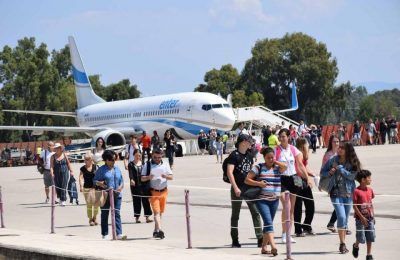 Foreign arrivals at the airport of Araxos. Photo source: Region of Western Greece