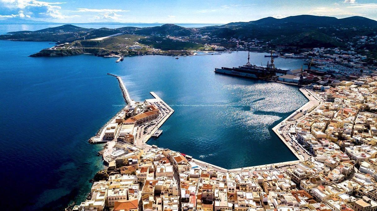 Syros port. Photo Source: Municipality of Syros-Ermoupolis