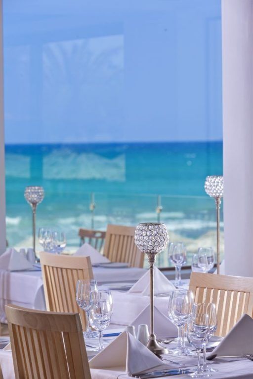 Creta Beach, restaurant setup.