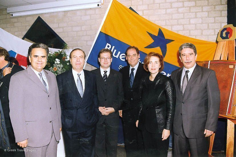Archive photo (February 2000) - Thanasis Tsouroplis, Pericles Panagopoulos, Alexandros Panagopoulos, Makis Strintzis, Tina Netelenbos and Stavros Soumakis.