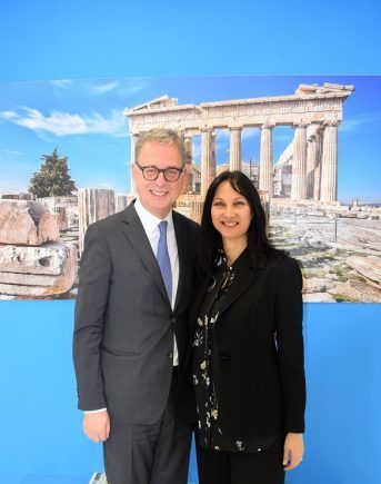 DRV President Norbert Fiebig with Greek Tourism Minister Elena Kountoura.