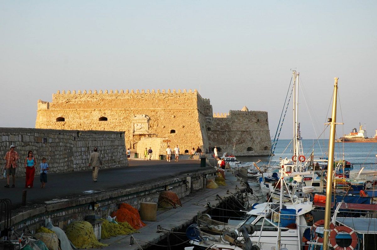 The Venetian Castle of Koules in Herakleion, Crete. Photo Source: @Incredible Crete