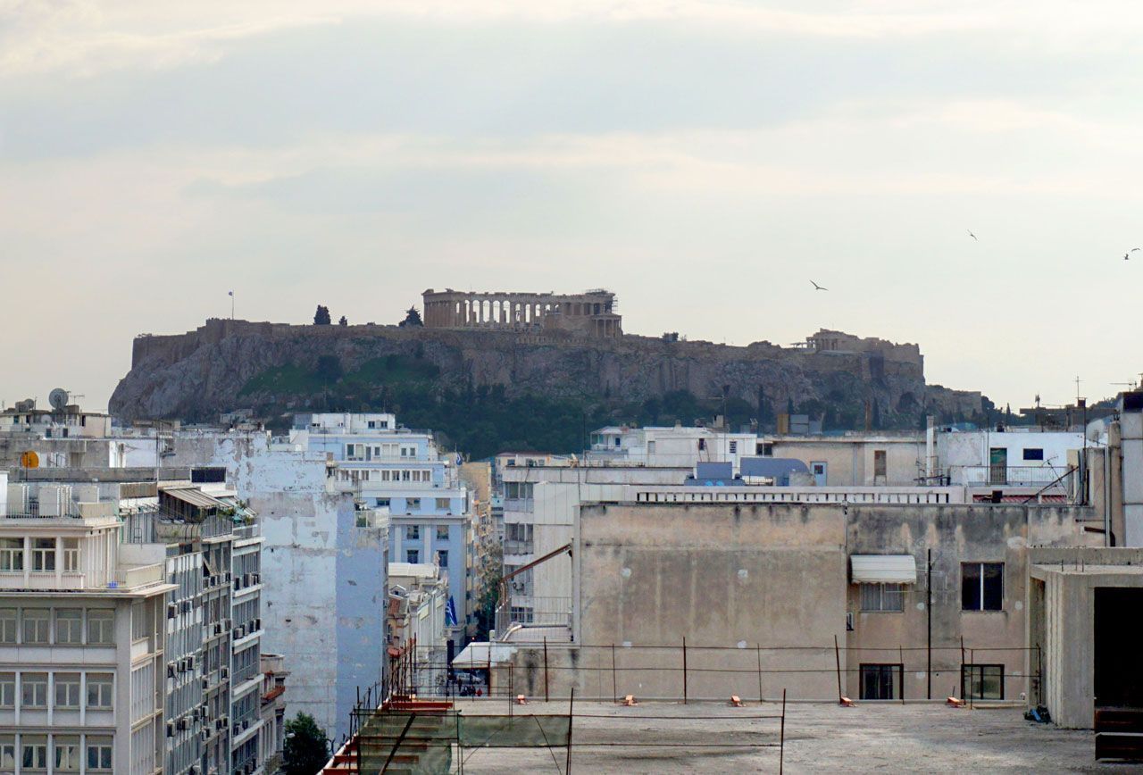 A view of the Acropolis from the city's rooftops (archive photo - GTP)