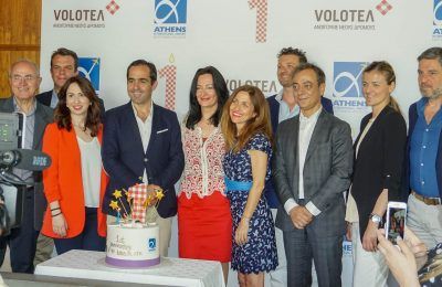 Volotea CEO Carlos Muñoz, AIA Communications and Marketing Director Ioanna Papadopoulou, Volotea Commercial Country Manager for Italy & Southeastern Europe Valeria Rebasti and Corporate Development & Communications Director Carlos CerQueiro among their associates during Athens' event.