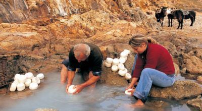 The making of Limnos' traditional cheese (melihloro/melipasto). Photo copyright: Greek Culture Ministry