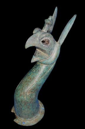Griffin bronze bust from the island of Samos, 660-630 BC. Photo source: Culture Ministry