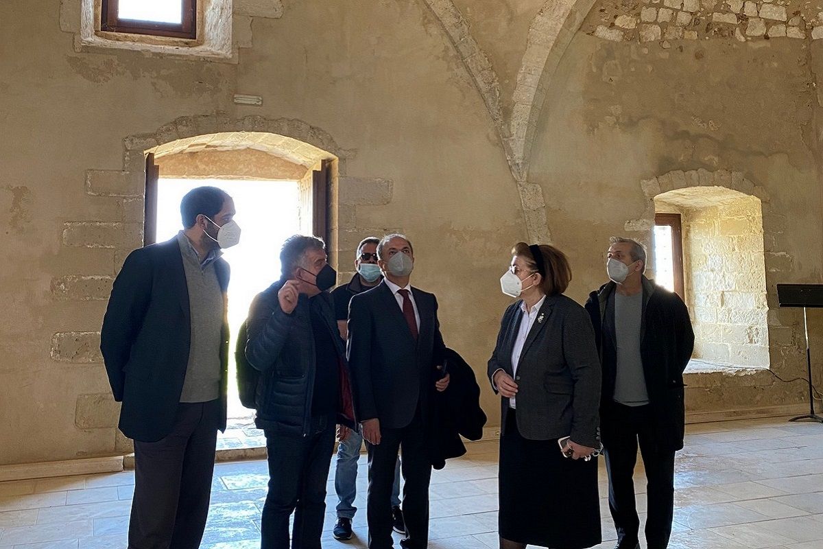 Greek Culture Minister Lina Mendoni inside the Fortezza fortress in Rethymno. Photo source: Culture Ministry