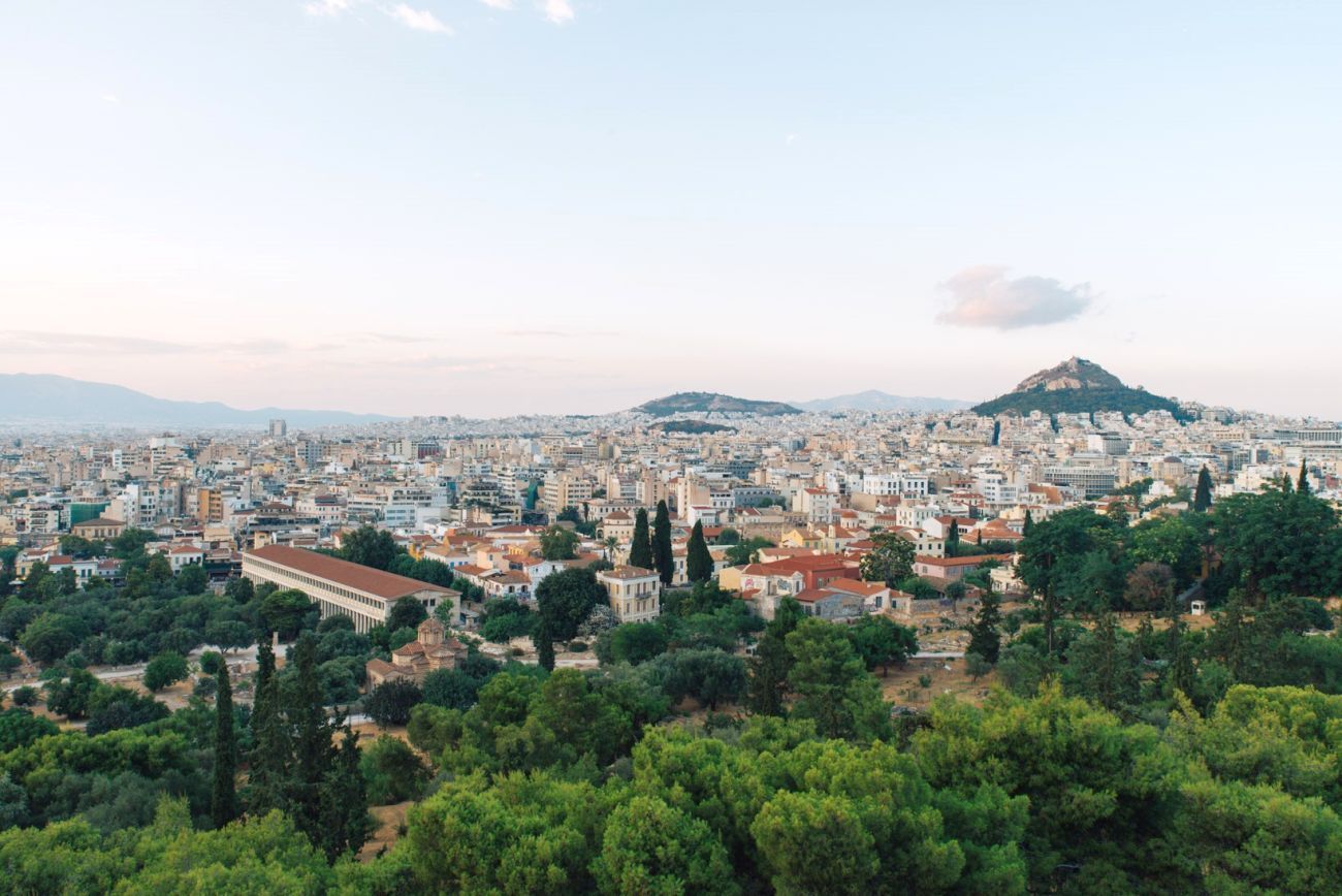 Γεμάτη τουρίστες η Αθήνα με την επέκταση της τουριστικής περιόδου στην Ελλάδα