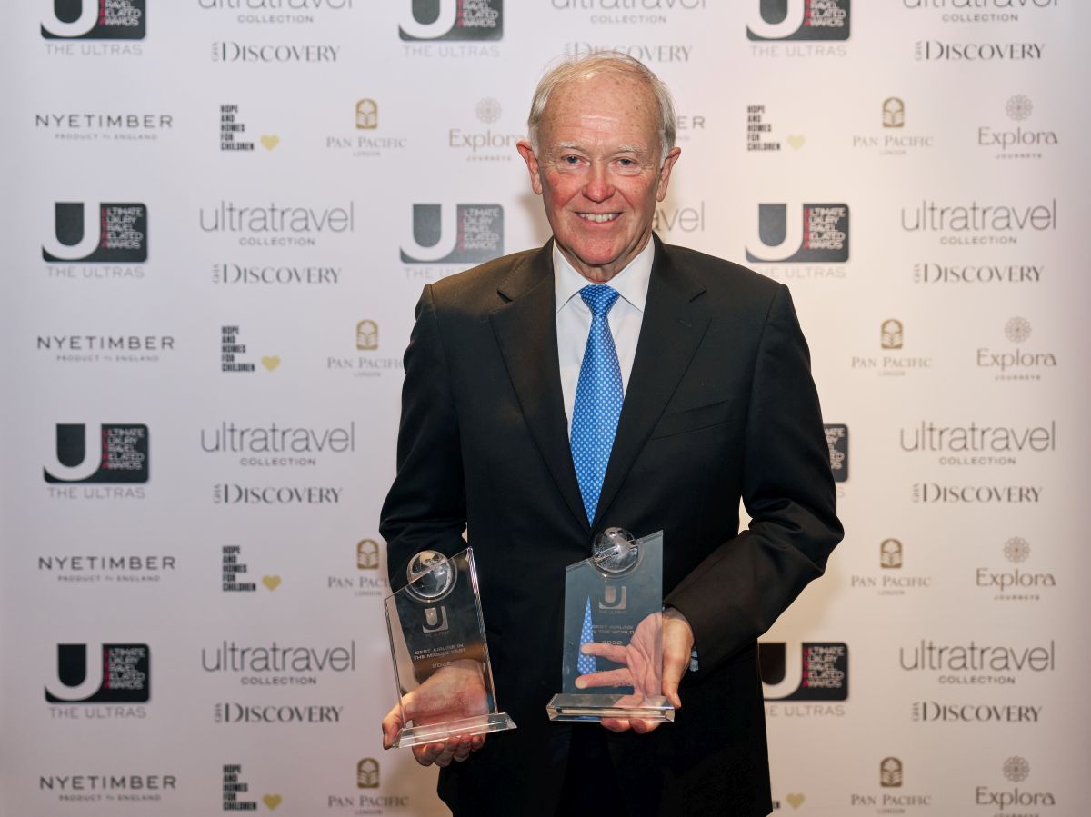 Emirates Airline President Sir Tim Clark accepts two ULTRAs at 2022 awards ceremony.