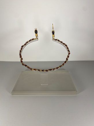 Necklace of gold and carnelian. Diameter 13.4 cm, 3rd century BC.