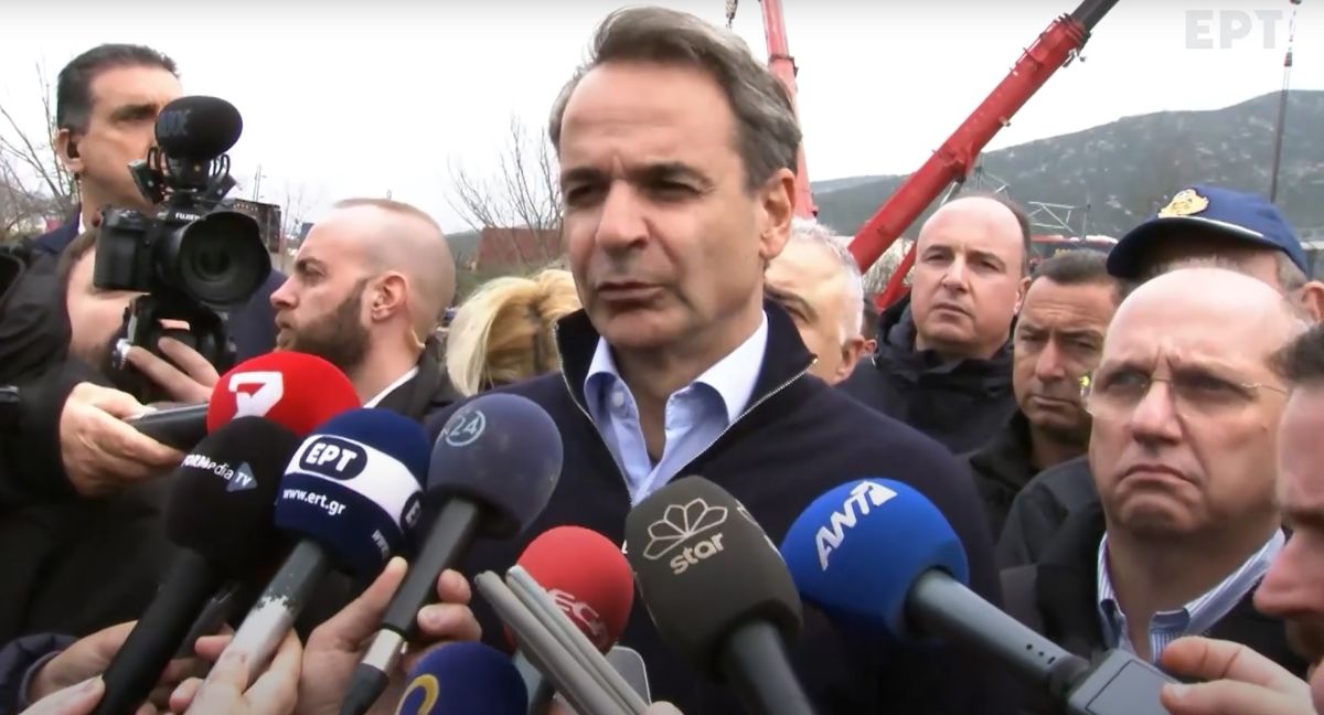 Greek PM Kyriakos Mitsotakis speaking to the media after visiting the site of a fatal train crash in Tempi, Central Greece.