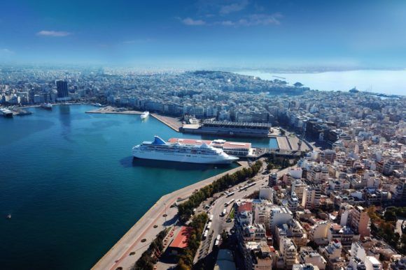 Piraeus Port Sees 2022 Revenue Soar, Cruise Arrivals Rise