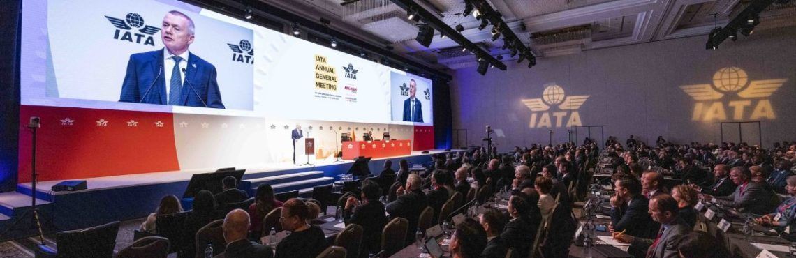 IATA Director General Willie Walsh reporting on the air transport industry during the association's 79th Annual General Meeting (AGM) and World Air Transport Summit in Istanbul, Turkey. Photo source: IATA