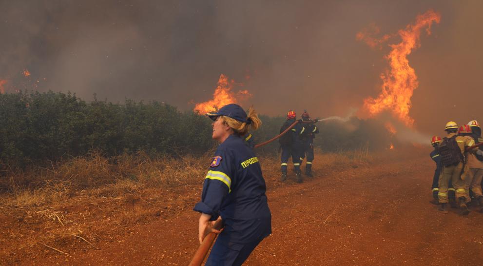 Wildfires: In 2022, Greece activated the EU Civil Protection Mechanism to tackle the forest fires. Photo Source: European Commission / Photo © Hellenic Fire Corps (photographer: George Chionidis)