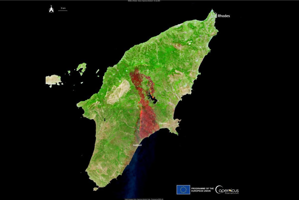 An image acquired by one of the Copernicus Sentinel-2 satellites on 23 July at 9:00 UTC. The image shows the burn scar of the Rhodes wildfire and active fires. The CopernicusEMS Rapid Mapping Module (EMSR675) has been activated to monitor the affected area. Credit: European Union, Copernicus Sentinel-2 imagery.