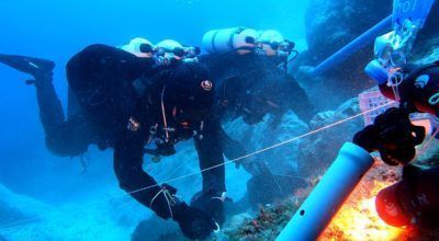Underwater excavation work at the Antikythera shipwreck site. Photo source: Culture Ministry