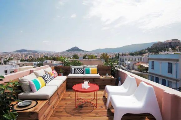 Demand for Short-term Tourist Rentals in Greece Booms in October, Says AirDNA