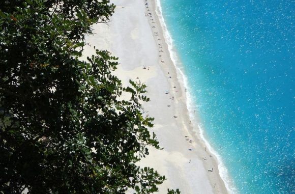TripAdvisor: Greek Beaches on Best Lists of World, Europe for 2024
