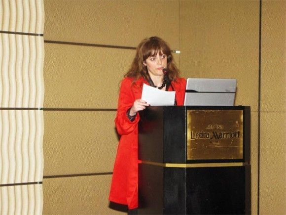Greek tourism destinations that will survive the crisis and have a future are those that will offer 'quality' services to guests," the Service Quality Club's president, Ioanna Sarantopoulou, underlined.